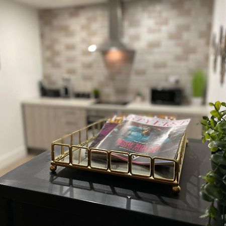 Luxurious 2 Bed Apartment In Heart Of Burnley With Private Parking Экстерьер фото
