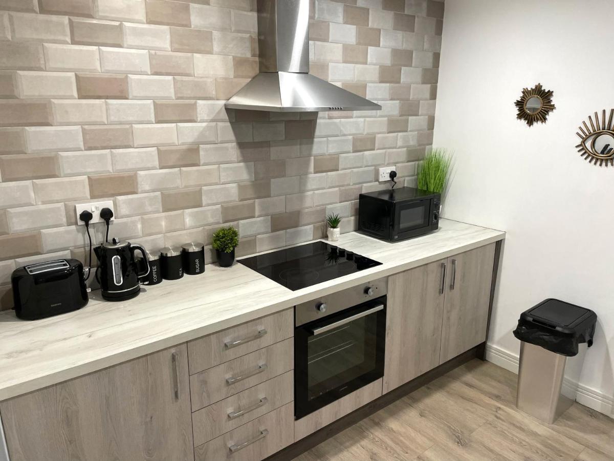 Luxurious 2 Bed Apartment In Heart Of Burnley With Private Parking Экстерьер фото