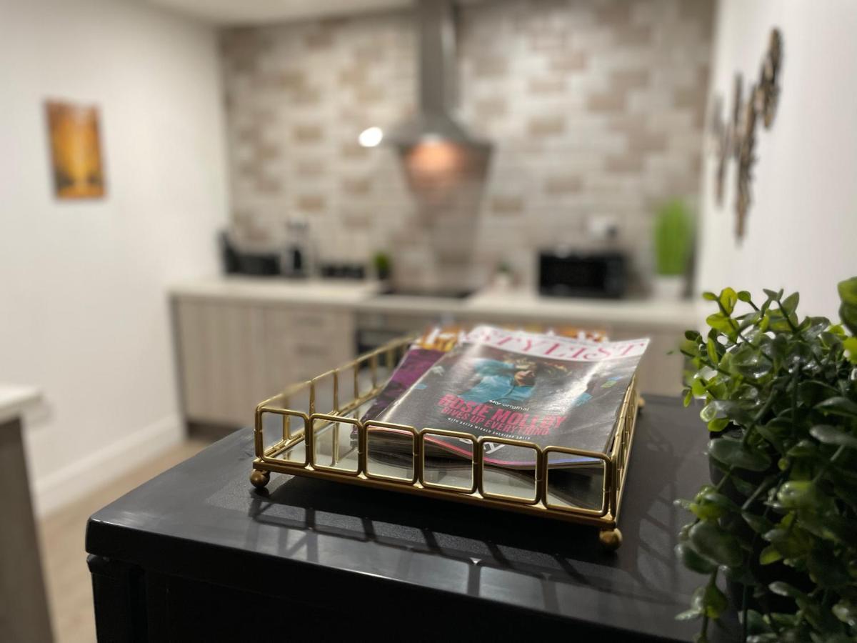 Luxurious 2 Bed Apartment In Heart Of Burnley With Private Parking Экстерьер фото