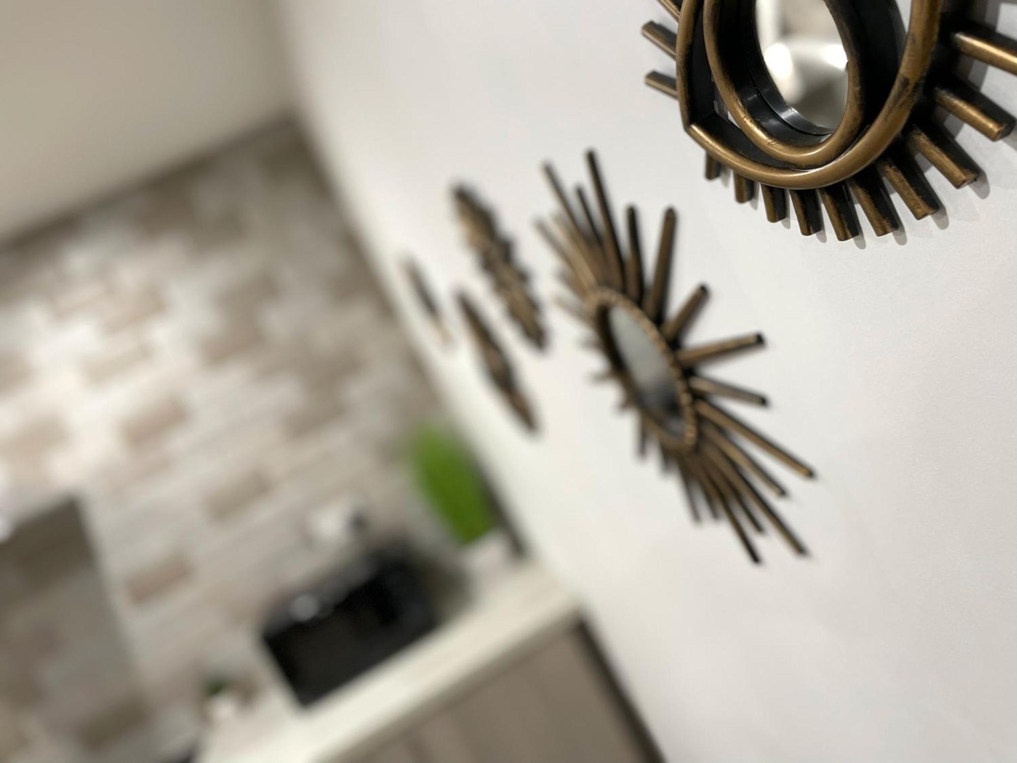 Luxurious 2 Bed Apartment In Heart Of Burnley With Private Parking Экстерьер фото