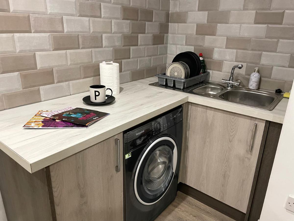 Luxurious 2 Bed Apartment In Heart Of Burnley With Private Parking Экстерьер фото