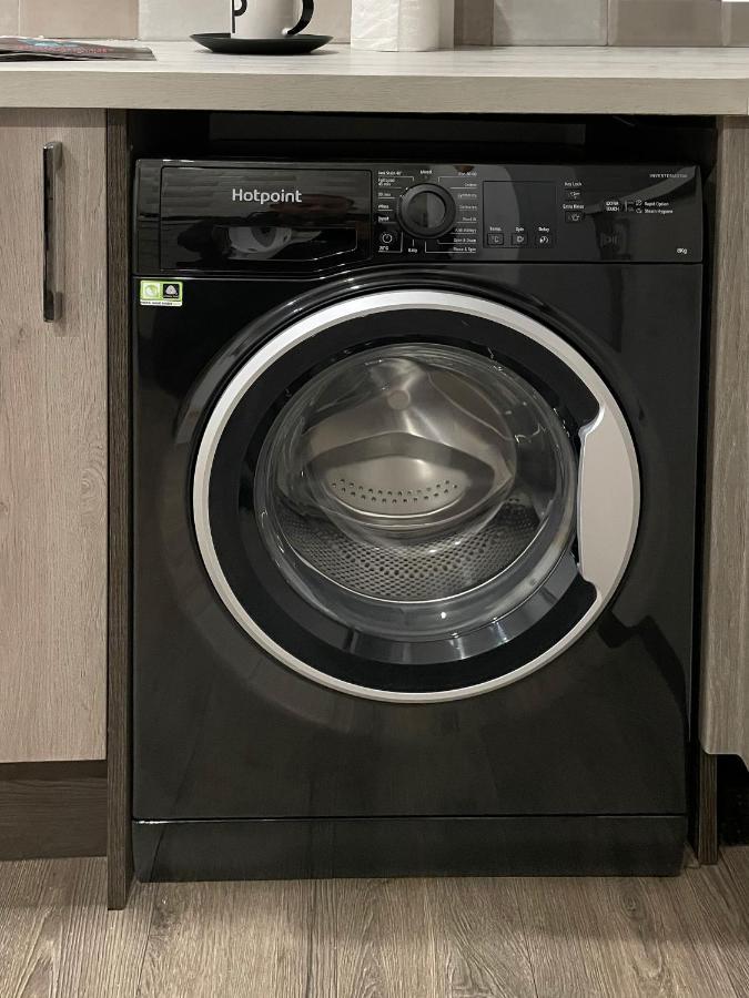 Luxurious 2 Bed Apartment In Heart Of Burnley With Private Parking Экстерьер фото
